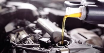 how long does it take to change the oil