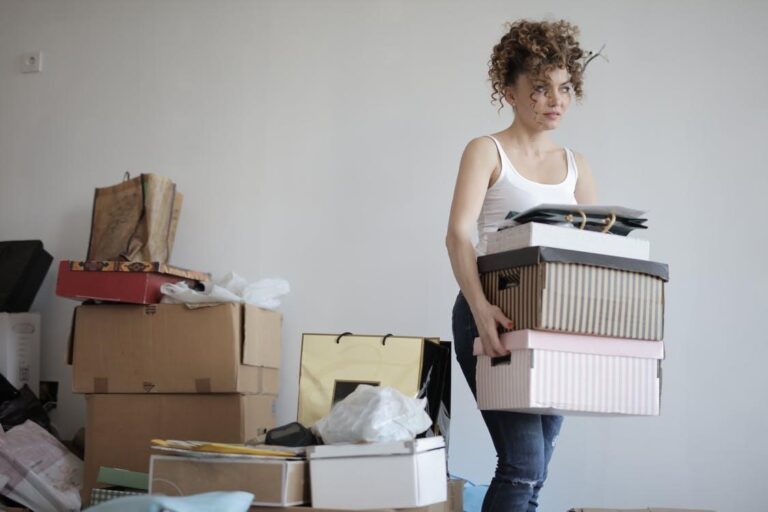 SIX DECLUTTERING METHODS WITHOUT THROWING OUT SOMETHING