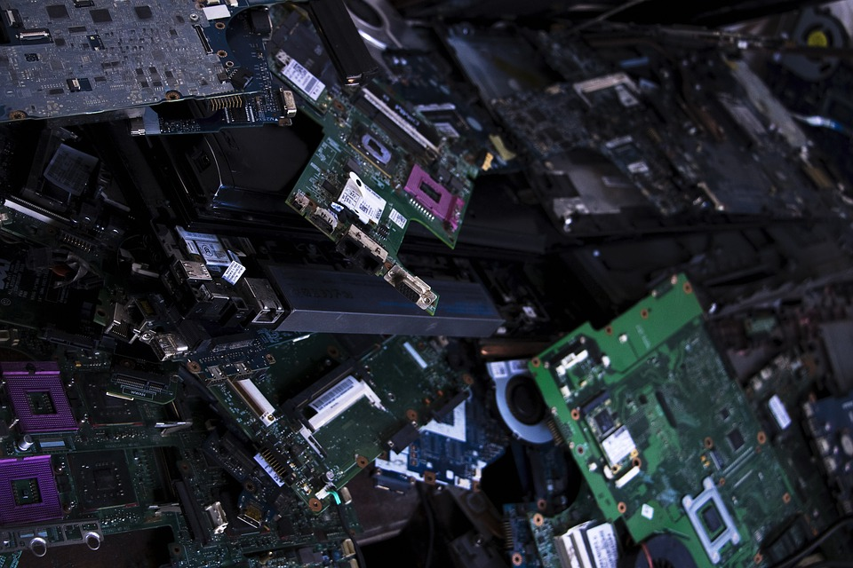 Proactive Ways To Recycle Your Electronic Waste