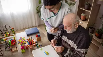 How Art and Music Therapy Improve Cognitive Function in Seniors