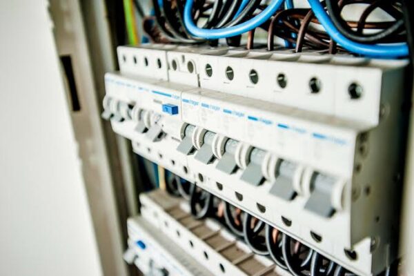 5 Warning Signs of Electrical Wiring Problems in Your Home